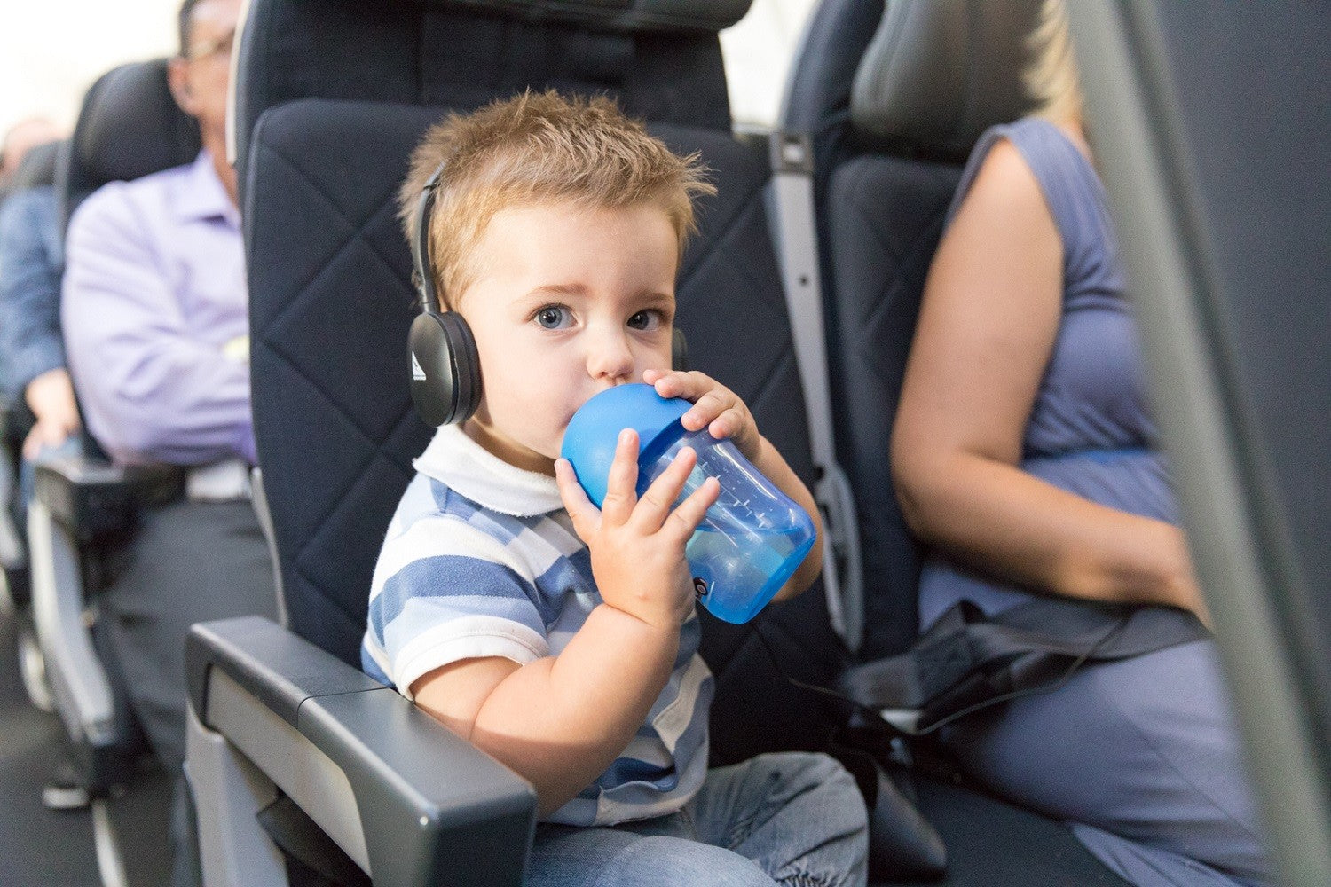 Best tips for long flights with toddlers